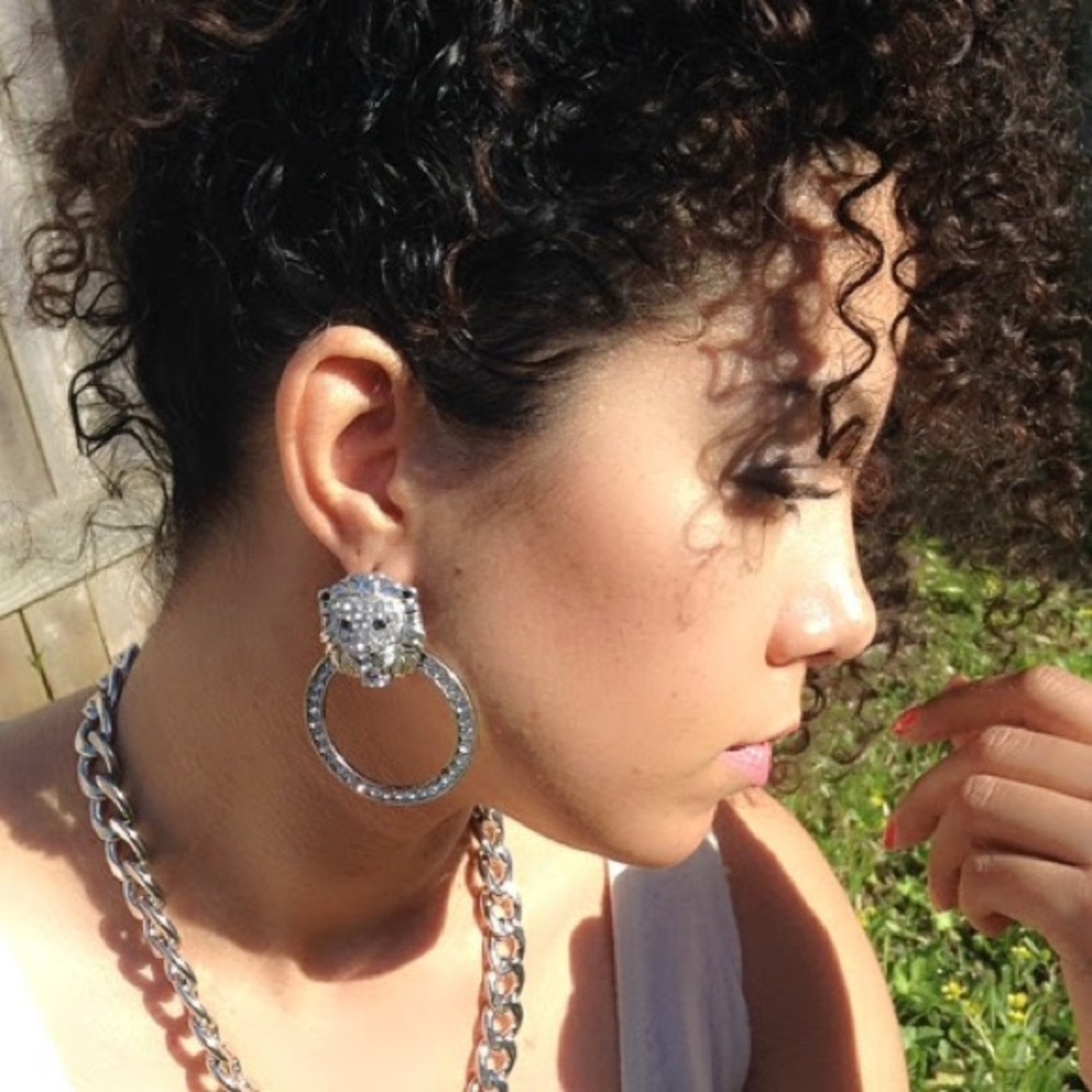 ✨Stone Lion Head Statement Earrings✨